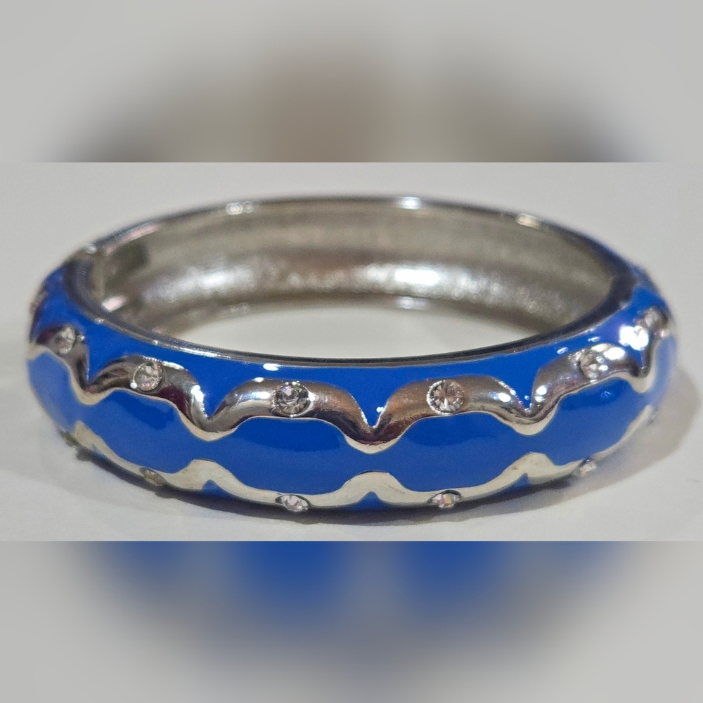 Nordstrom Sequin Cobalt Blue Enamel Wave & Sparkling Crystal Hinge‎ Bangle NWOT